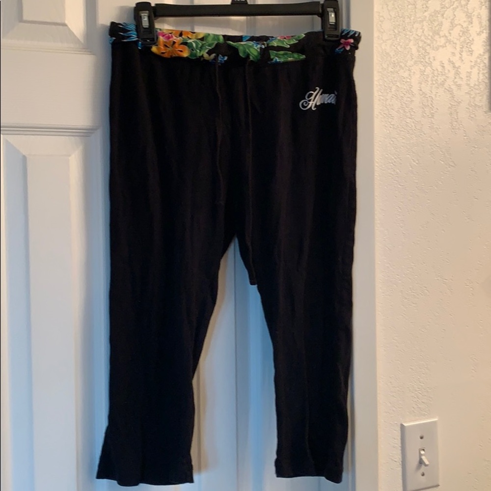 Hawaii Capri sweats!